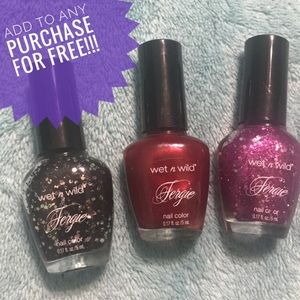 🌺🍍 Wet n Wild Fergie nail set of 3